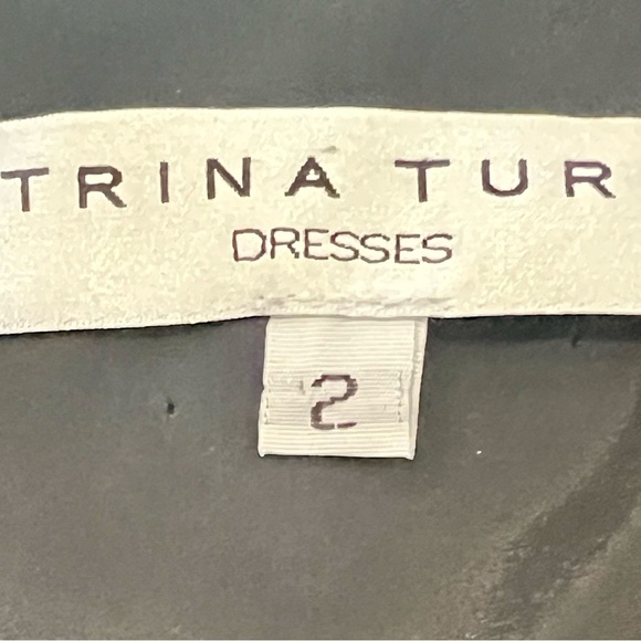 EUC SZ 2 Trina Turk Black and White Floral Sheath dress - Picture 4 of 5